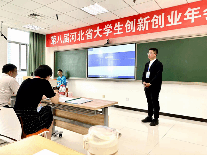 beat365学子在第八届河北省大学生创新创业年会中勇夺佳绩779.png